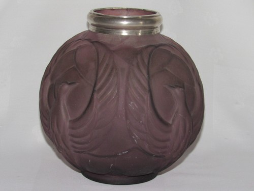09I19 ANCIEN VASE BOULE VERRE PRESSE MOULE ART DECO SIGNE CLA FRANCE 1930 / 1940 - Picture 2 of 5