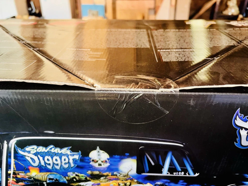 Son-uva Digger Losi Lmt Brand New In Box And Sealed - Image 2 of 4