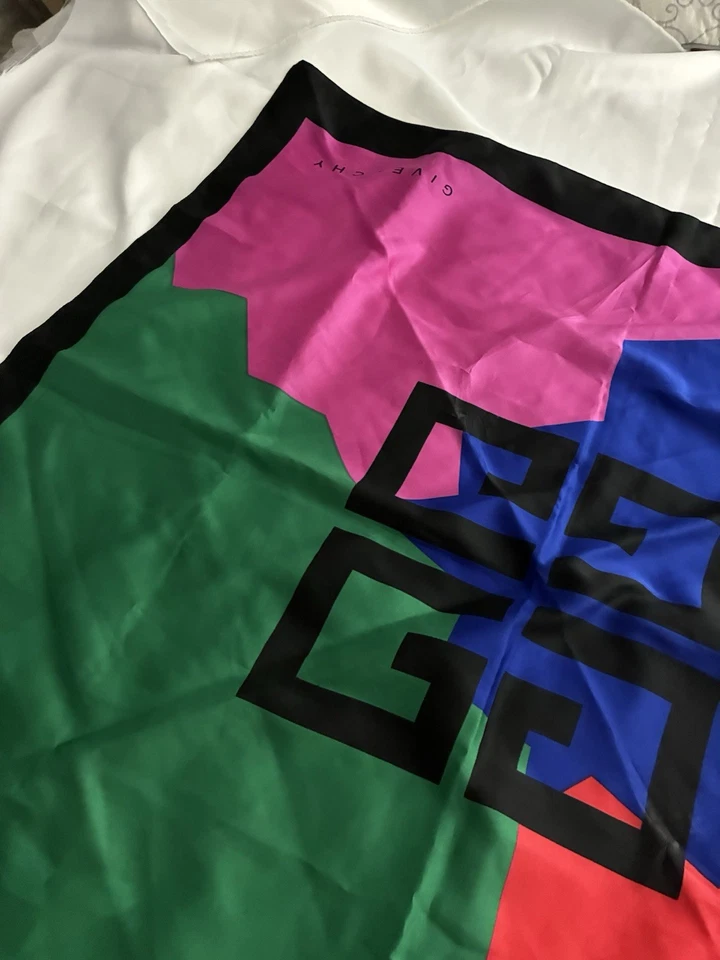 Bufanda de regalo perfume vintage GIVENCHY años 80 alta costura bloque de color 34” X 34” Italia Foto 4 de 4