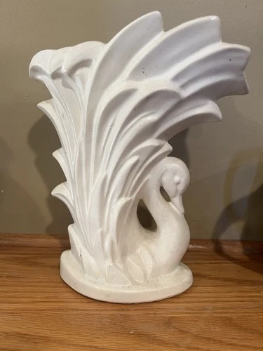 Vintage McCoy White Swan in Reeds Vase Planter 1940s Art Deco 9"