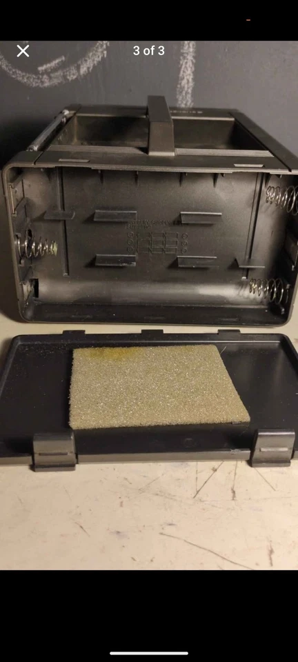 Televisión portátil Bentley Deluxe de 5 pulgadas en blanco y negro Foto 3 de 3