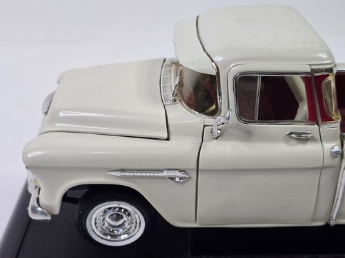 Ertl American Muscle 1/18 Chevy 3100 Cameo Diecast Truck READ - Picture 12 of 18