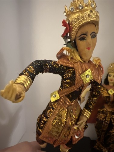VINTAGE THAI HINDU TIBETAN CLOTH DOLL DANCERS MOUNTED Plastic BASE(D) - Picture 16 of 21