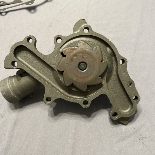 BOMBA DE AGUA MOTOR CARDONE REMANUFACTURADO 58-496 PARA FORD TAURUS 86-95 3.0L V6 - Imagen 6 de 7