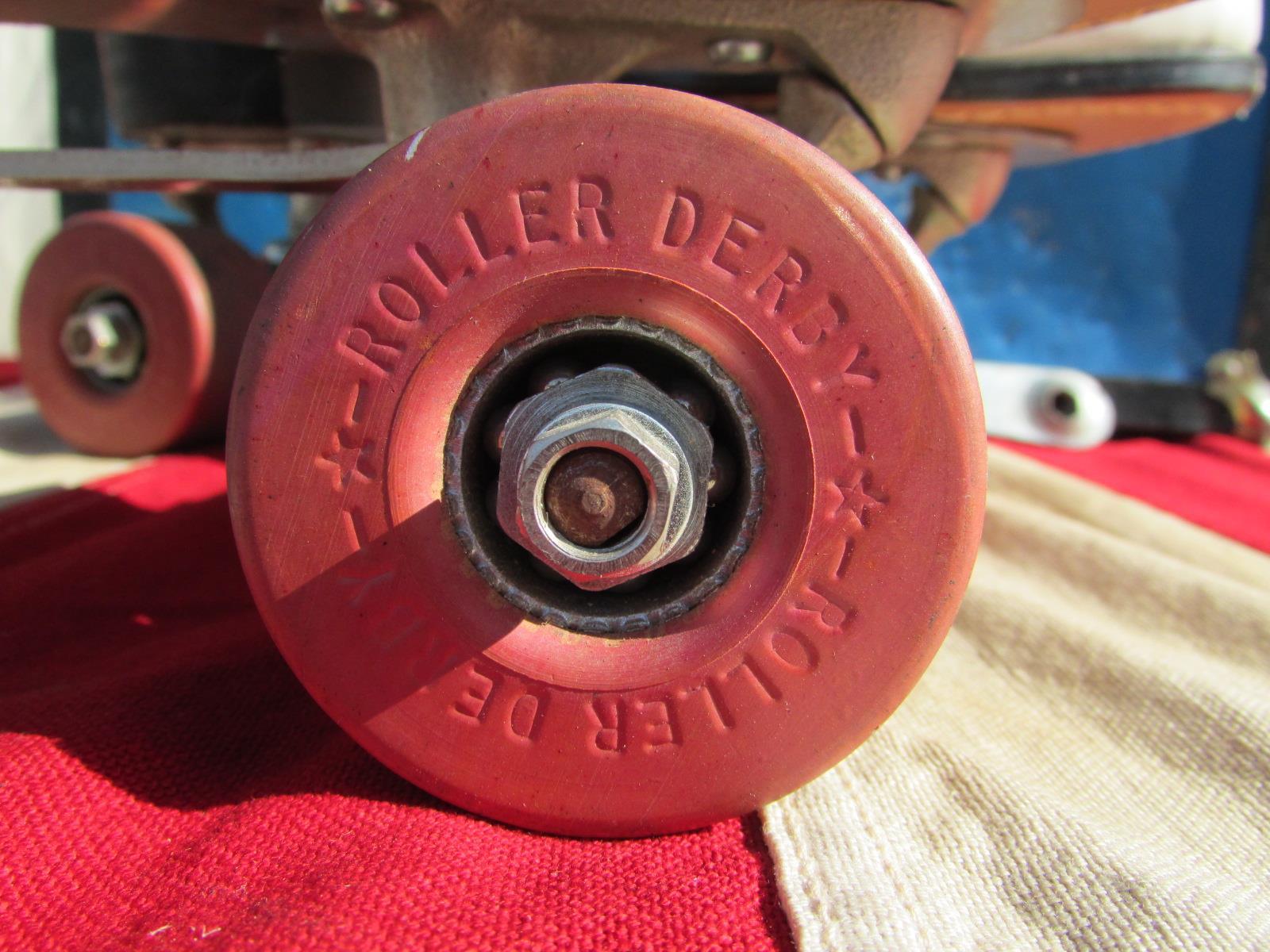 Vintage Stiefel Roller Derby Weiß Leder Rollerskates 10 Vintage Stiefel Roller Derby Weiß Leder Rollerskates 10