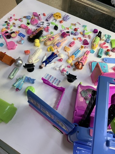 2004 Polly Pocket Disco Party Bus - RV Van Clothes Dolls Accessories Lot - Picture 19 of 23