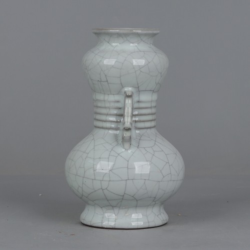 7.8" China Ruyao White Glaze Porcelain Hacking Lettering Two Ear Gourd Vase - Picture 2 of 15