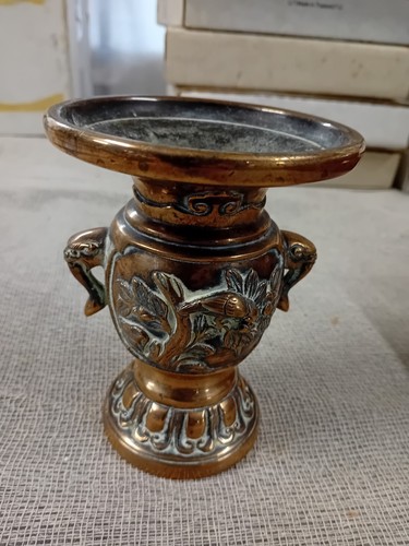 Vintage japanische Bronze signierte Vase Urne Vögel 5,25" - Bild 1 von 7