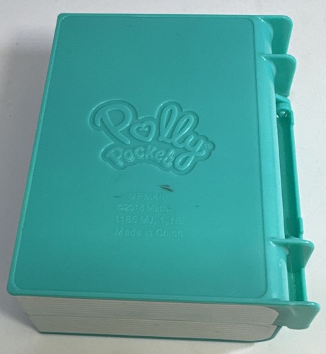 Polly Pocket Mini Middle School Book Play Set With 2 Figures And Scooter 2018 - Picture 4 of 10