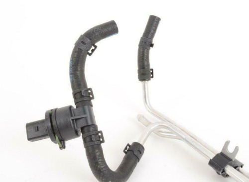 NEW AUDI A3 8P FUEL FEED/RETURN PIPE 03G130308N OEM - Picture 5 of 8
