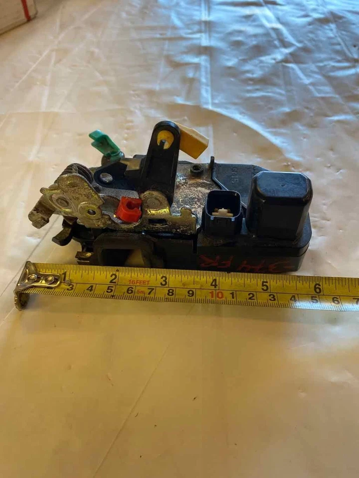 Dodge Magnum 2005-2008 pestillo de cerradura de puerta delantera lado derecho del pasajero derecho derecho g Foto 2 de 4