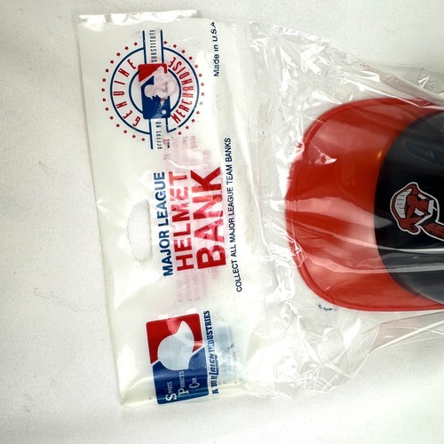 1973 Sealed Cleveland Indians Chief Wahoo Helmet Coin Bank Plastic Rare IOP Vtg - Picture 8 of 12