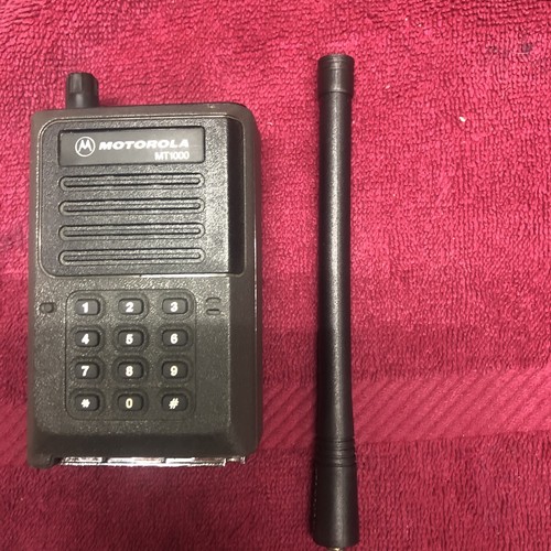 Motorola MT1000 VHF 99 Ch. 146 To 174 MHz.W DTMF Keypad Tested And Working 100 % - Zdjęcie 1 z 6
