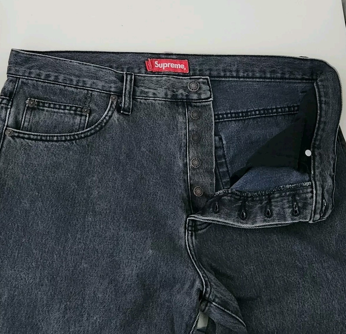 Supreme Regular Jean 32 黒　ブラック Regular Jean - Shop - Supreme