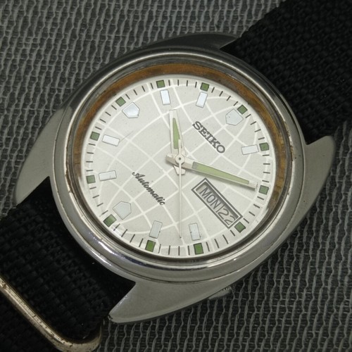VINTAGE SEIKO 5 AUTOMATIC JAPAN MENS DAY&DATE SILVER COLOR DIAL WATCH a885-A - Imagen 6 de 10