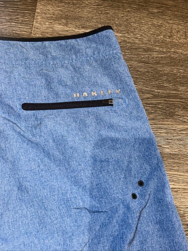 Oakley Boardshorts Uomo Tg. 36 pantaloncini da bagno blu surf pesca elasticizzati in ottime condizioni - Foto 6 di 6