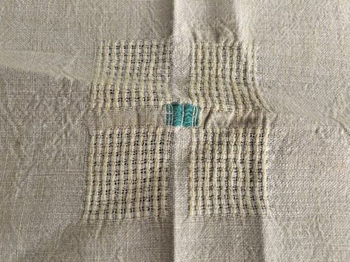 Assorted Lot of 6 Vintage Napkins, various Colors & Sizes (10 x10 ~ 11 x 11 ) - Picture 7 of 18