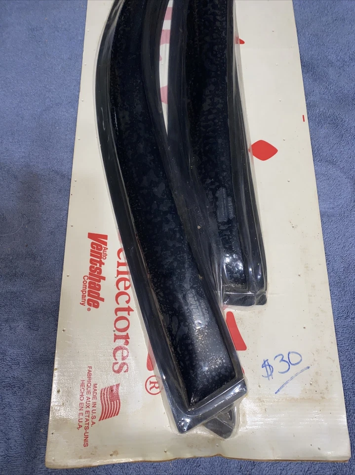 Deflector de ventilador automático Ventshade 94051 4 piezas. Se adapta a 00-05 Accent Foto 2 de 4