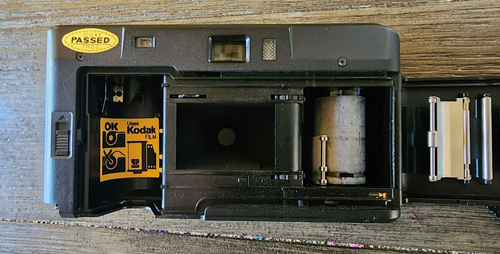 Kodak VR35 K40 35mm Point & Shoot Camera Ektanar Lens- VINTAGE - Picture 5 of 5