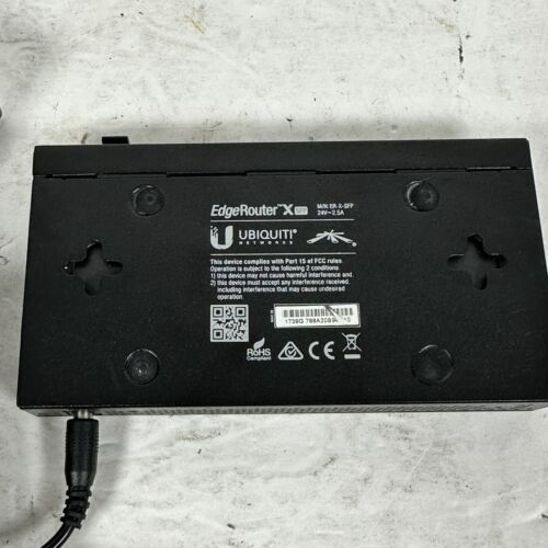 Ubiquiti Networks ER-X-SFP EdgeRouter X Port Gigabit Wired Router w AC Adapter - Picture 3 of 4