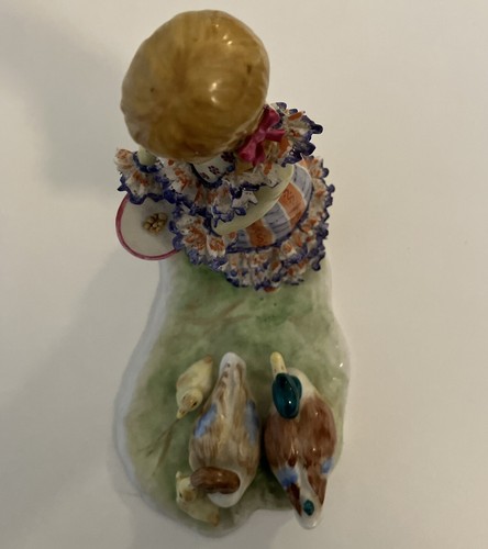 Sandizell Dresden Porzellan Figur Mädchen beim Entenfüttern - Bild 5 von 9
