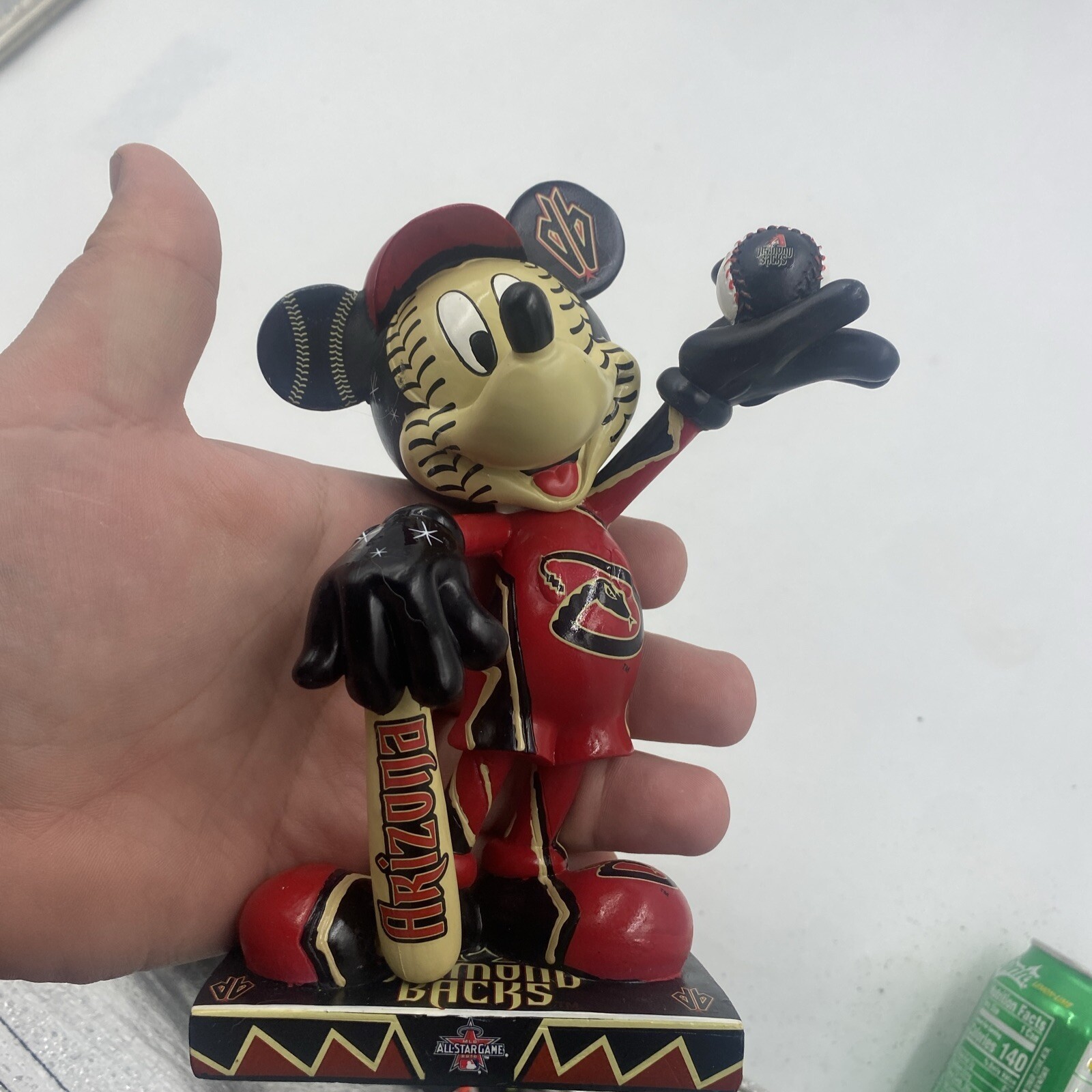 Picture 3 of 18