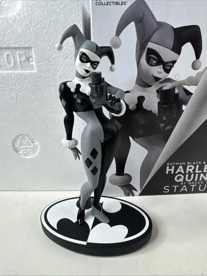 Batman Blanco y Negro ~ ESTATUA HARLEY QUINN SEGUNDA EDICIÓN por Bruce Timm ~ DC Comics Foto 2 de 4