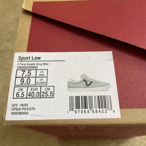 NUEVO EN CAJA VANS VN000D09M81 2 tonos gamuza gris niebla deportivo bajo para hombre’s 7,5/mujer’s 9 - Imagen 9 de 9