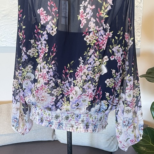 White House Black Market Long-Sleeve Smocked Waist Blouse Floral Sz L NWT - Picture 7 of 9