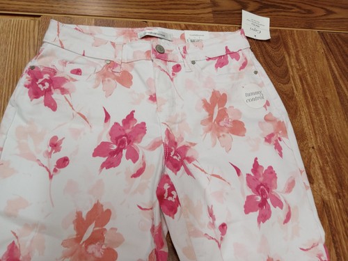 NWT Croft & Barrow Size 6 Regular Pink White Floral Capri Mid Rise Pants - Bild 2 von 8