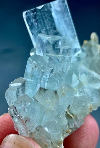 Esemplare di cristallo acquamarina naturale 185 carati di Skardu Pakistan - colore raro - Foto 5 di 8