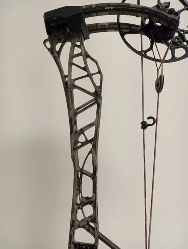 Mathews Lift 33 Archery Compound Bow Hunting RH 60-70# 29” MossyOak Bottomlands - Bild 3 von 11