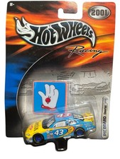 Hot Wheels 2001 Pit Board Series #45 Kyle Petty 1/11.5 Diecast Car.  B13