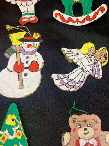 Vintage Hand Painted Wood Christmas Ornaments Set of 12 - Picture 4 of 8