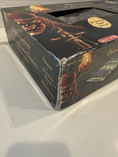 Pirates of the Caribbean Dead Man's Chest 3 in 1 Checkers, Chess, Dice Game Read - Picture 3 of 7