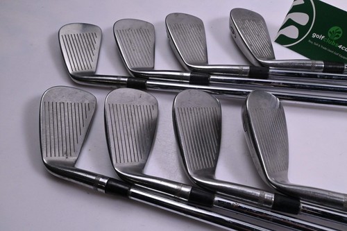 Titleist DCI 990 Irons / 3-PW / Regular Flex Dynamic Gold R300 Shafts - Picture 3 of 7