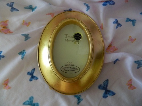 GOLD LEAF Italy Style Oval Shadow Box PHOTO FRAME "TREASURED MEMORIES" - Picture 13 of 16