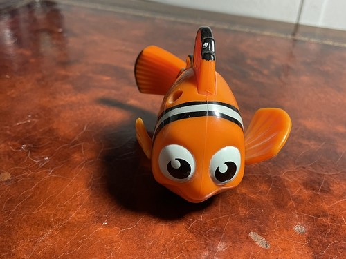 3,75" x2,5"x3" Disney Pixar Findet Nemo McDonalds Nemo Happy Meal Spielzeug - Bild 2 von 6