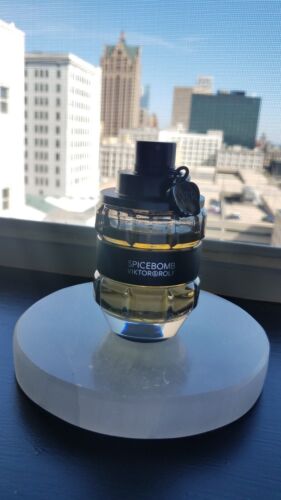 🟢2013 Vintage Viktor & Rolf Spice Bomb EDT #38K703 81ml/2.7oz First formula - Picture 4 of 22