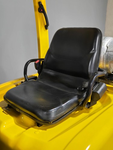 2017 HYSTER H40FTS PSI LPG 3 STAGE MAST 4000 LB PNEUMATIC TIRE FORKLIFT YALE - Picture 13 of 15