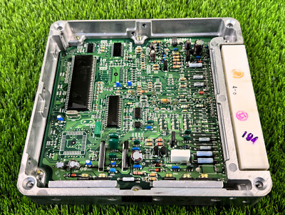 Toyota Hilux 2001-2002 KZN165 Engine Computer 1KZTE 89666