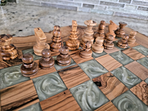 LARGE Chess Set 19" LIVE EDGE Color Board BEAUTIFUL Unique - Picture 5 of 14