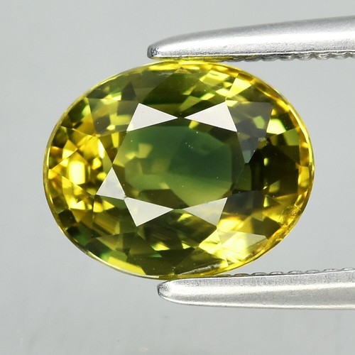 💎 1.94ct 7.5x6.2mm VVS Oval Yellow Green Sapphire - Heated, Madagascar Gem