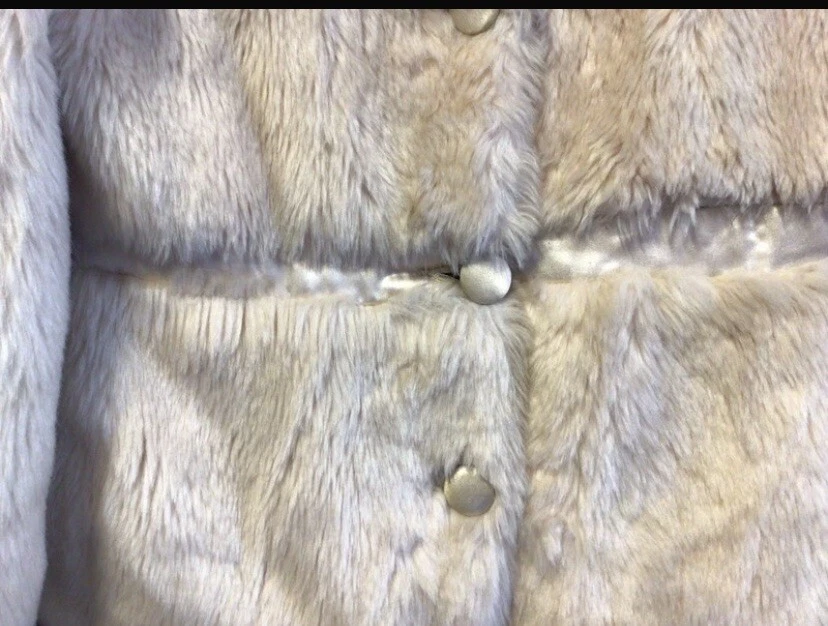 GUESS 🌺GIACCONE ECOPELLICCIA ANNI 10🍀🌺❄️❄️☃️☃️ Foto 2 de 4