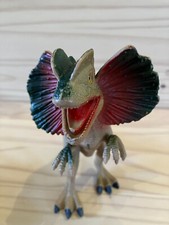 Dinosaur Dilophosaurus with Neck Frill plastic toy Figure 12  long 8  tall