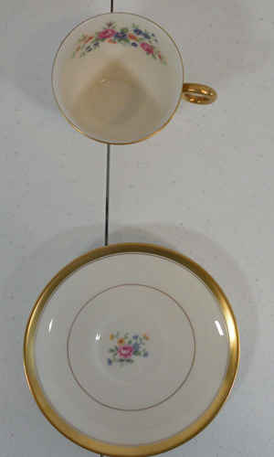 Juego de 4 tazas y platillos Windsor con patas Demitasse Theodore Haviland Nueva York de colección - Imagen 16 de 22