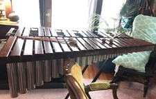 Deagan No. 730 xylorimba Model D With Case,  Sticks 3 octave C-C (C3-C6)