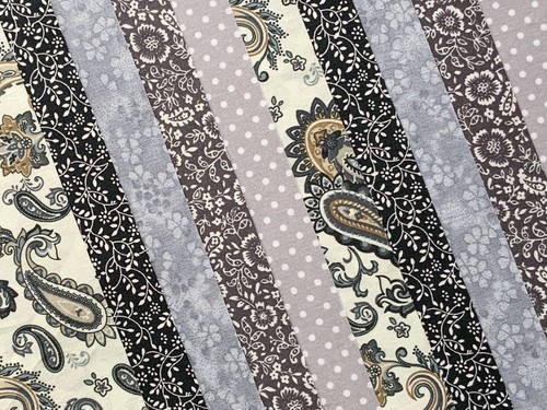 10 100% cotton fabric strips 2.5” x 42” jelly roll quilting floral rag wreath A - Picture 180 of 526