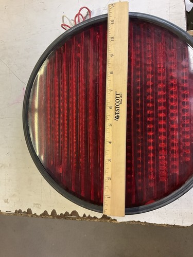 12" RED 120v Traffic Light DIALIGHT MODEL# 432 1210 001 - Picture 5 of 7