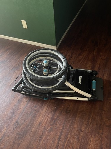 Thule Glide 1 Jogging Stroller - Picture 8 of 9